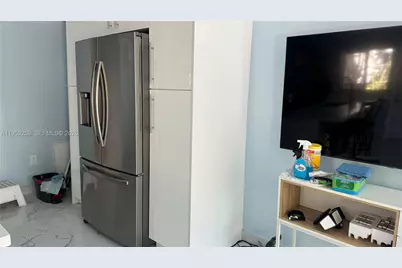 1633 McKinley St #Back Unit, Hollywood, FL 33020 - Photo 9