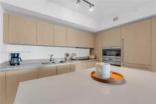 4111 S Ocean Dr, Hollywood, FL 33019 - Photo 9