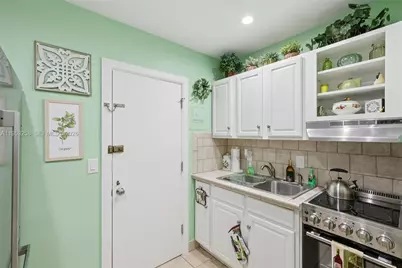 6260 NE 18th Ave #823, Fort Lauderdale, FL 33334 - Photo 3