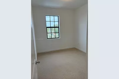 609 NW 6th Ter, Florida City, FL 33034 - Photo 5