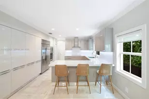 164 W Mashta Dr, Key Biscayne, FL 33149 - Photo 13