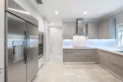 164 W Mashta Dr, Key Biscayne, FL 33149 - Photo 11