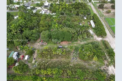 15805 SW 197th Ave, Miami, FL 33187 - Photo 15