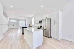 13034 Sheridan Terrace, Wellington, FL 33414 - Photo 7