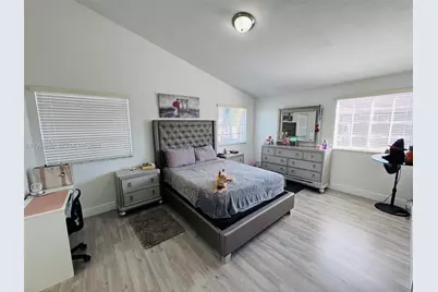 10137 SW 223rd Ter, Cutler Bay, FL 33190 - Photo 7