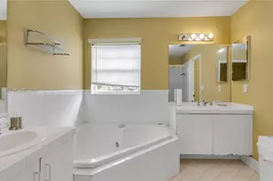 15486 SW 147th St, Miami, FL 33196 - Photo 17