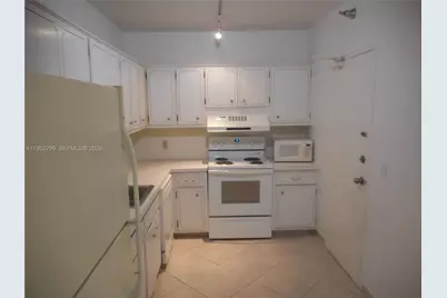 10185 Collins Ave #1002, Bal Harbour, FL 33154 - Photo 15