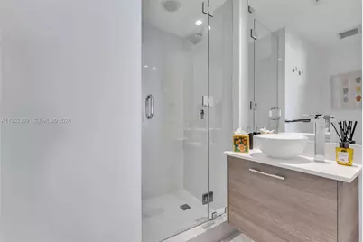 650 NE 32 St #2703, Miami, FL 33137 - Photo 17