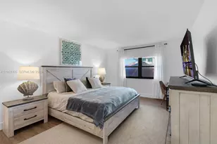 5480 N Ocean Dr, Singer Island, FL 33404 - Photo 15