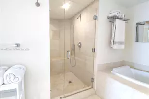 465 Brickell Ave, Miami, FL 33131 - Photo 13