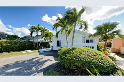 7220 SW 149th Ct, Miami, FL 33193 - Photo 3