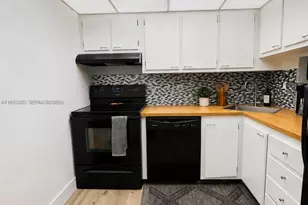 1470 NE 123rd St, North Miami, FL 33161 - Photo 3