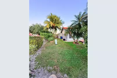 8265 NW 186th St #906, Hialeah, FL 33015 - Photo 29