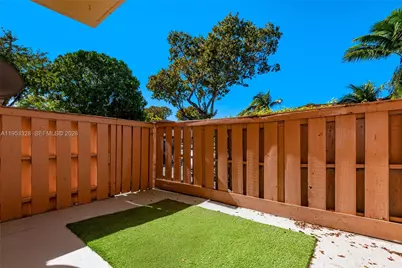 7121 Miami Lakes Dr #Q3, Miami Lakes, FL 33014 - Photo 27