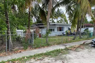1455 NW 112th St, Miami, FL 33167 - Photo 3