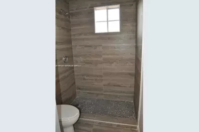 8306 Santa Monica Ave, Tamarac, FL 33321 - Photo 13