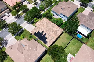 1481 NE 40th Ave, Homestead, FL 33033 - Photo 11