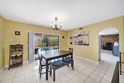 9220 SW 56th St, Cooper City, FL 33328 - Photo 7