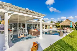 6830 Winged Foot Dr, Hialeah, FL 33015 - Photo 9