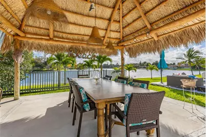 6830 Winged Foot Dr, Hialeah, FL 33015 - Photo 15