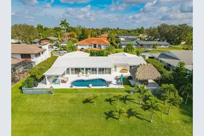 6830 Winged Foot Dr, Hialeah, FL 33015 - Photo 33