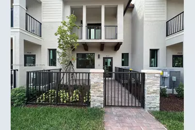 4622 NW 83rd Path #0, Doral, FL 33166 - Photo 1
