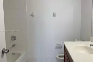 36 NW 6th Ave, Miami, FL 33128 - Photo 11