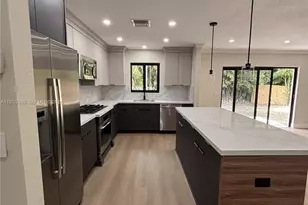 2660 Starwood Cir, West Palm Beach, FL 33406 - Photo 3