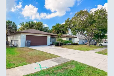 2660 Starwood Cir, West Palm Beach, FL 33406 - Photo 13