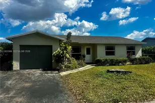 401 NW 83rd Way, Pembroke Pines, FL 33024 - Photo 1