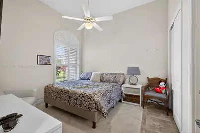 307 Charroux Dr, Palm Beach Gardens, FL 33410 - Photo 47