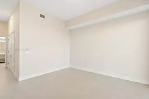 16385 Biscayne Blvd, North Miami Beach, FL 33160 - Photo 15