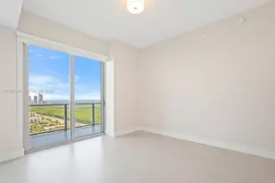 16385 Biscayne Blvd, North Miami Beach, FL 33160 - Photo 17