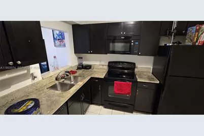 1830 Dixieanna St #203, Hollywood, FL 33020 - Photo 7