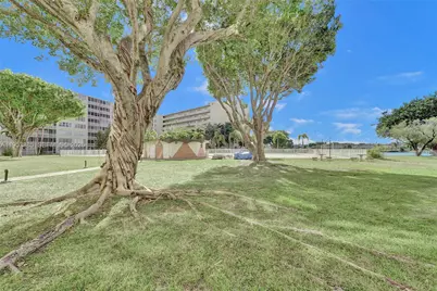 1750 NE 191st St #106-1, Miami, FL 33179 - Photo 21