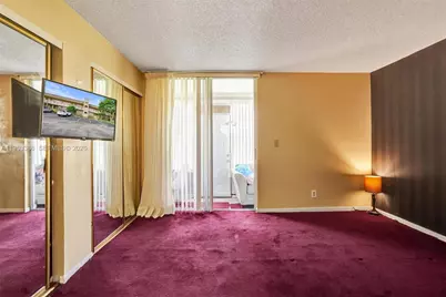9081 Sunrise Lakes Blvd #107, Sunrise, FL 33322 - Photo 15