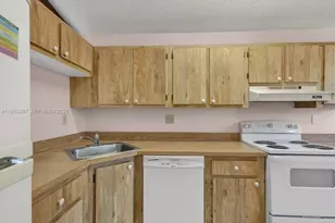 1748 NW 72nd Ave, Plantation, FL 33313 - Photo 9