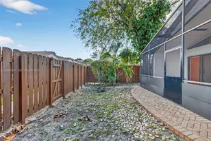 1748 NW 72nd Ave, Plantation, FL 33313 - Photo 27