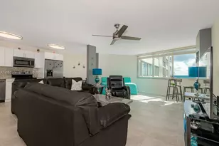 7135 Collins Ave, Miami Beach, FL 33141 - Photo 13