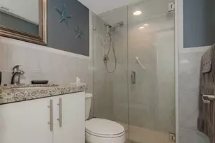 7135 Collins Ave, Miami Beach, FL 33141 - Photo 19