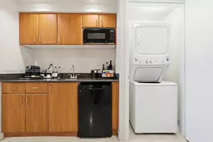 18001 Collins Ave, Sunny Isles Beach, FL 33160 - Photo 5