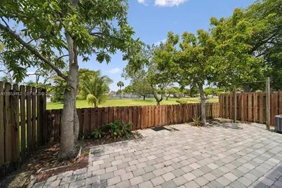 4949 E Lakes Dr #0, Deerfield Beach, FL 33064 - Photo 3