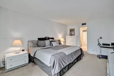 100 Bayview Dr #1401, Sunny Isles Beach, FL 33160 - Photo 13
