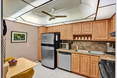 100 Bayview Dr #1401, Sunny Isles Beach, FL 33160 - Photo 19