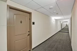 100 Bayview Dr, Sunny Isles Beach, FL 33160 - Photo 37