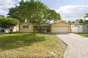 7630 Embassy Blvd, Miramar, FL 33023 - Photo 3