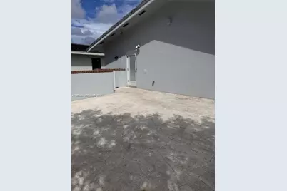 539 Menendez Ave #539, Coral Gables, FL 33146 - Photo 7