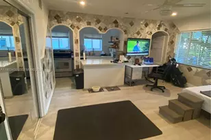 8200 Byron Ave, Miami Beach, FL 33141 - Photo 9