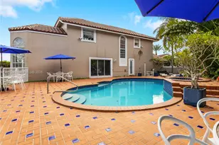 10465 NW 46th St, Doral, FL 33178 - Photo 35