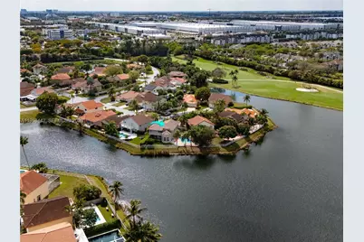 10465 NW 46th St, Doral, FL 33178 - Photo 43